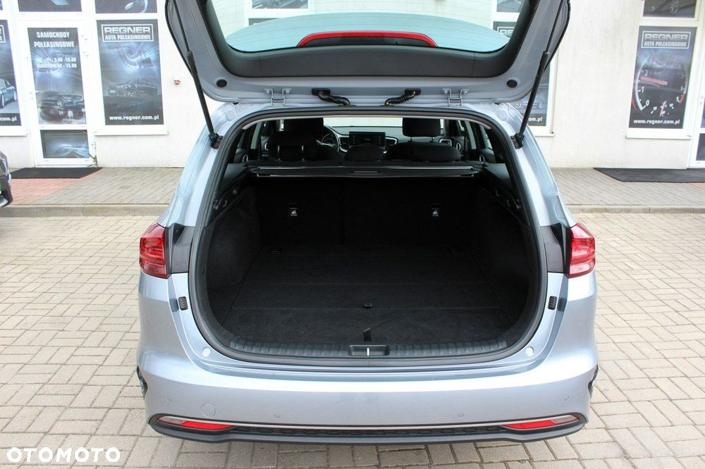 Kia Ceed 1.6 CRDi mHEV M - 8