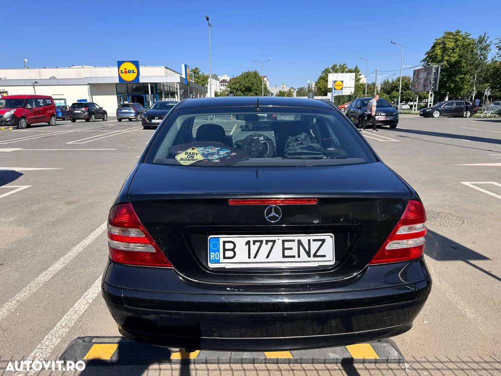 Mercedes-Benz C - 4