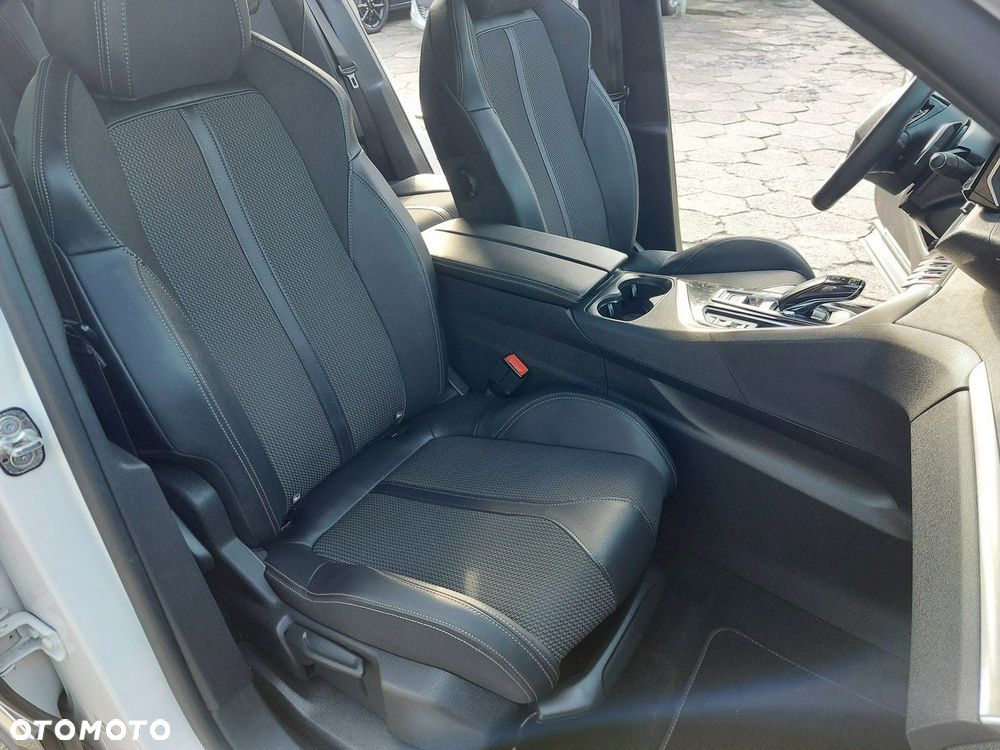 Peugeot 3008 - 17