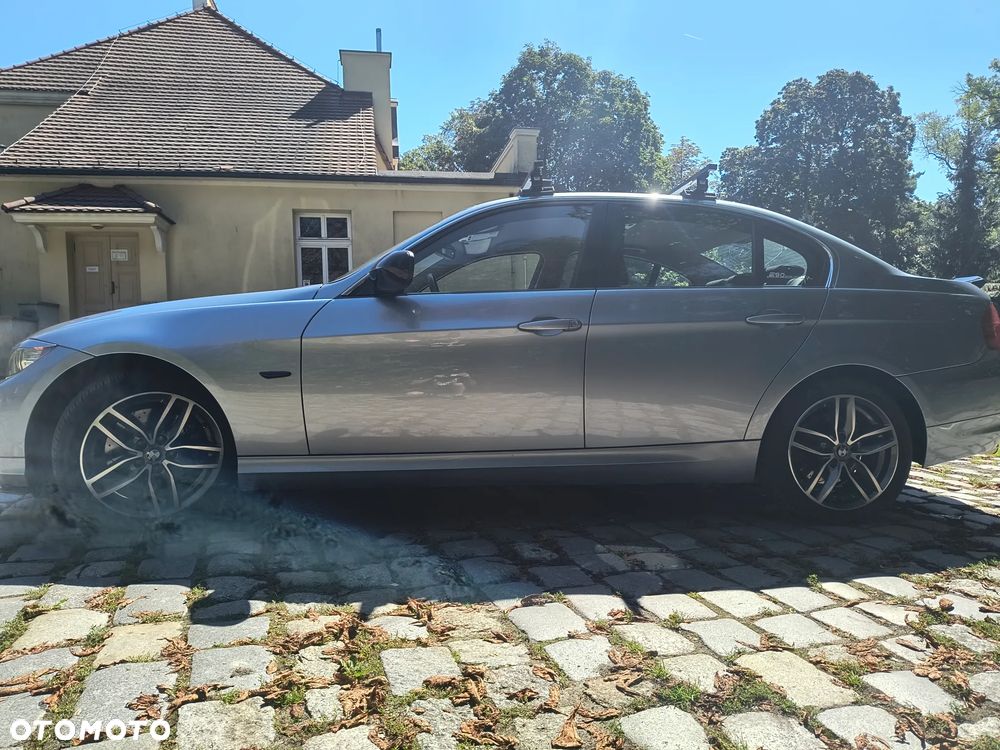 BMW Seria 3 325i - 5