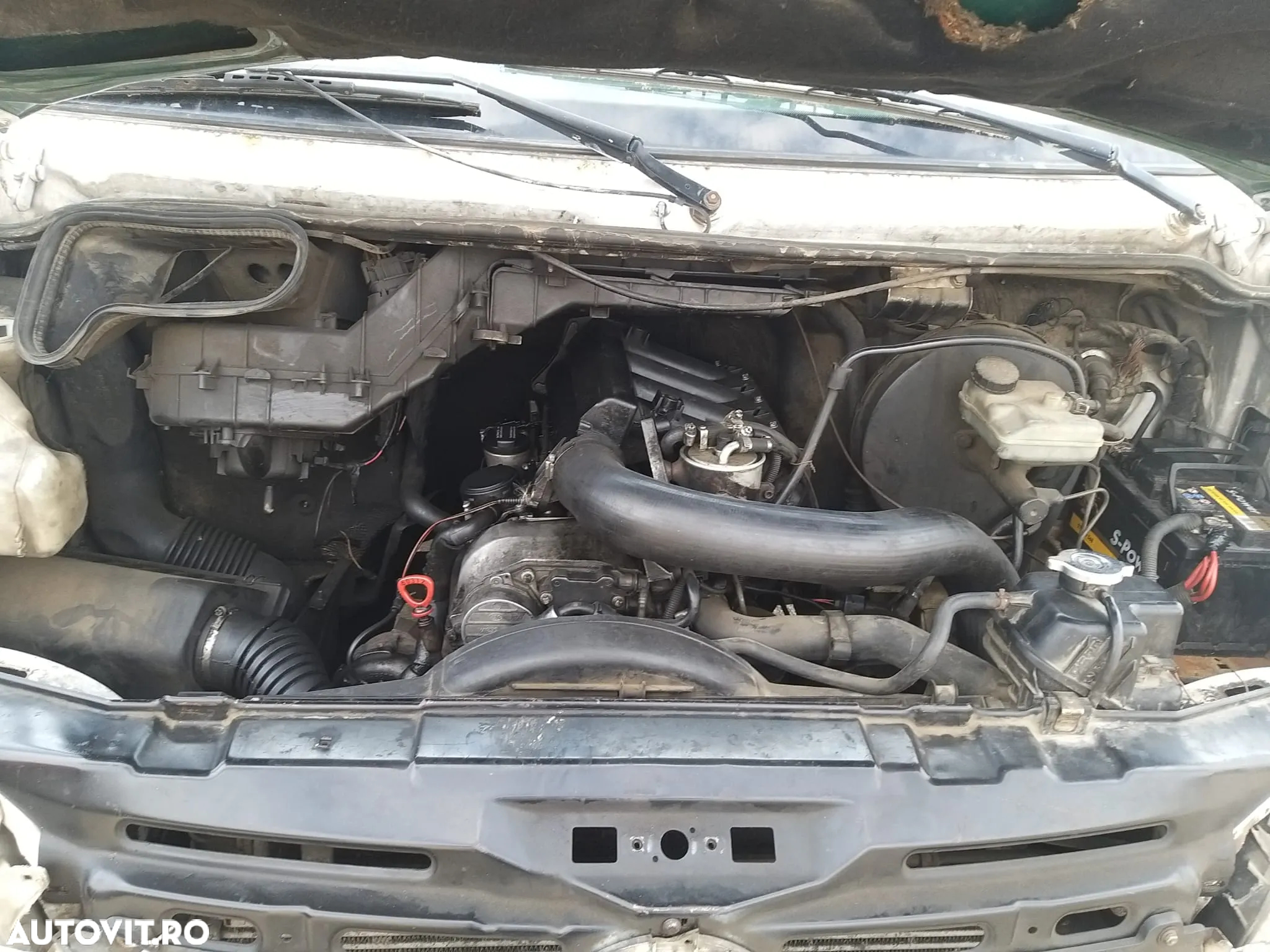 Dezmembram Mercedes Sprinter din 2005 , 2.2 Diesel - 4