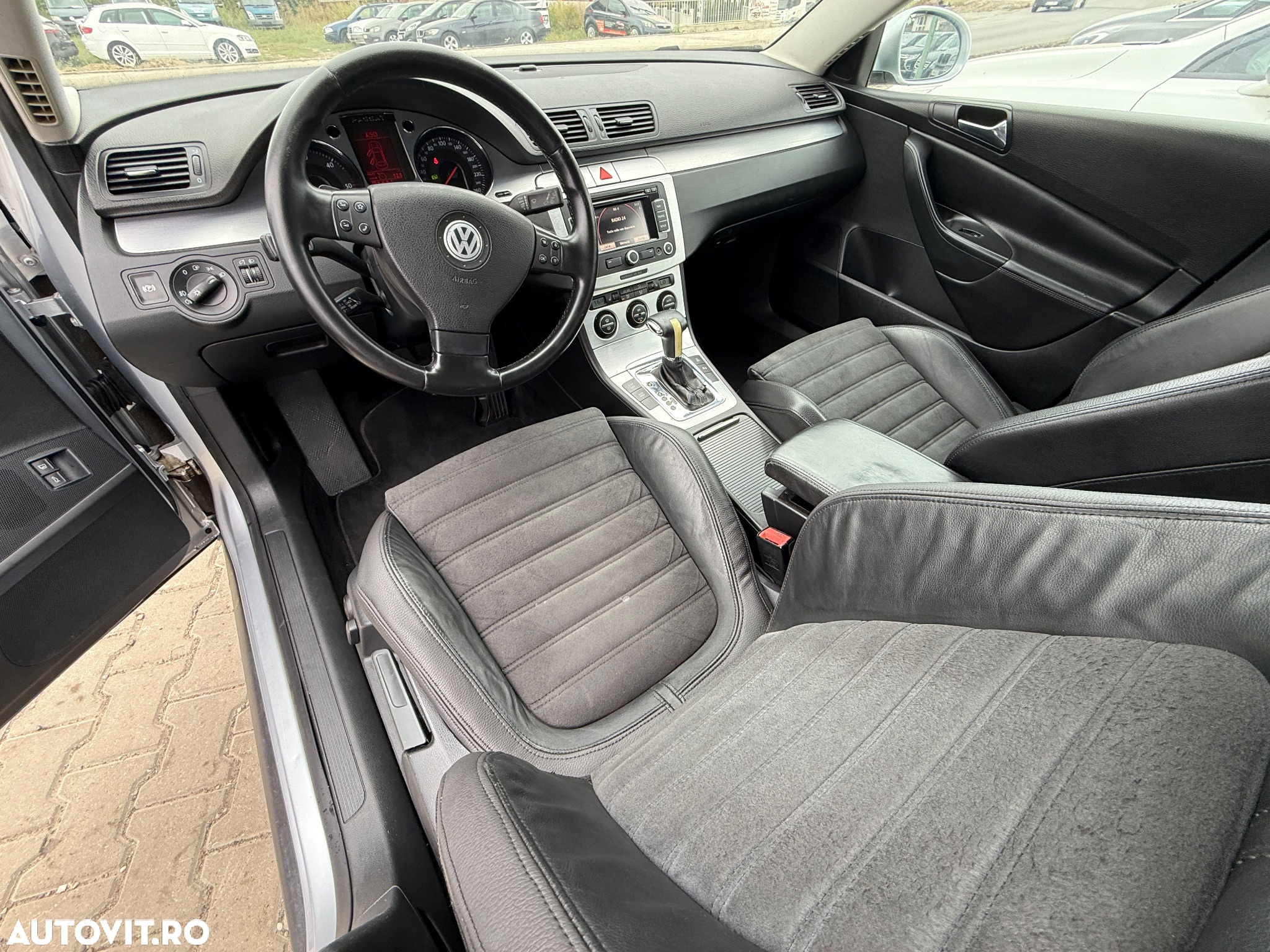 Volkswagen Passat Variant 2.0 TDI Comfortline Aut - 9