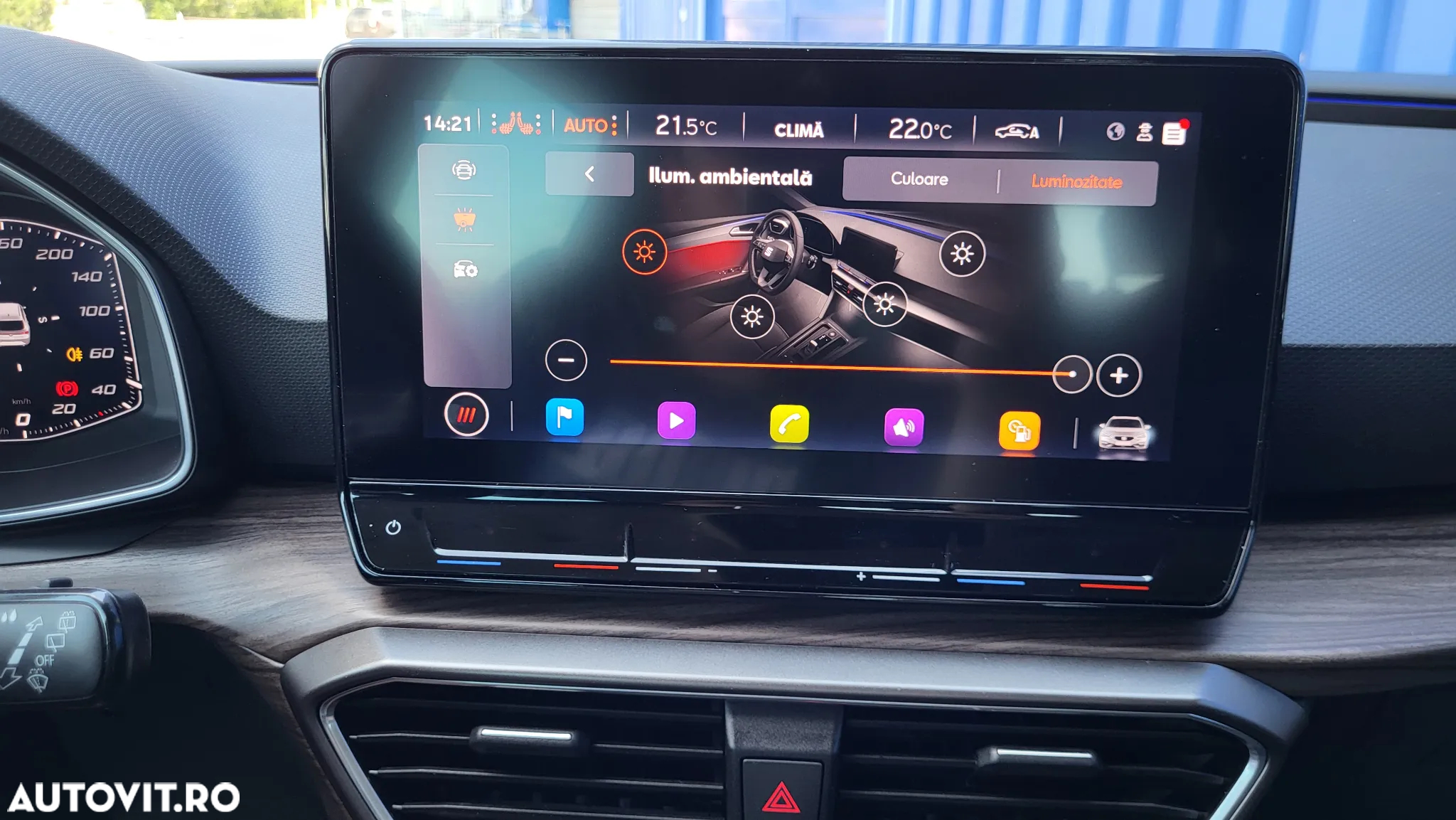 Seat Leon Sportstourer 2.0 TDI DSG Xcellence Plus - 32