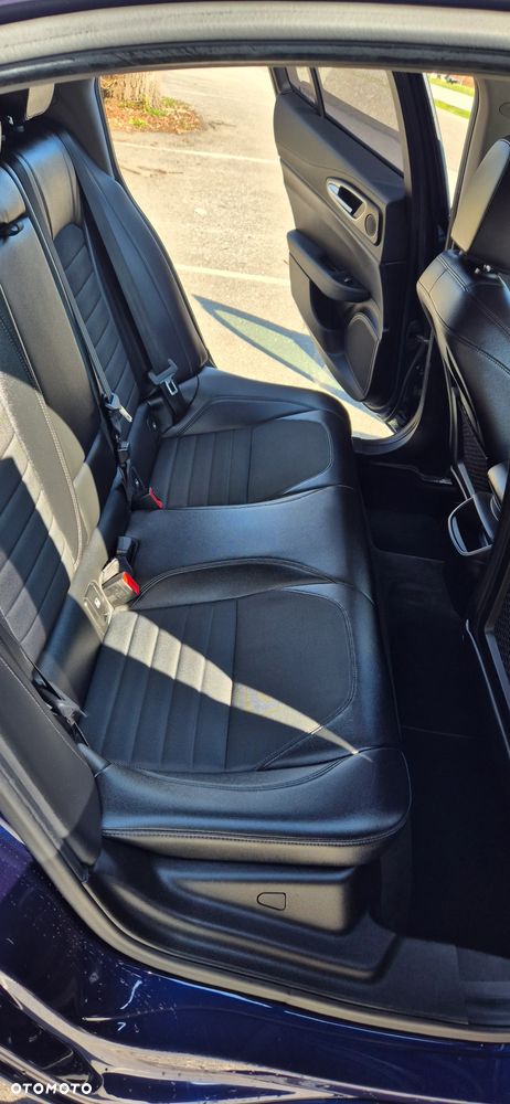 Alfa Romeo Giulia 2.2 AT8 - 15