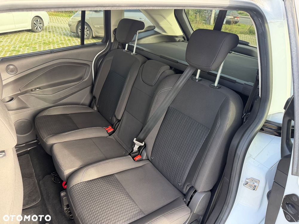 Ford Grand C-MAX - 30