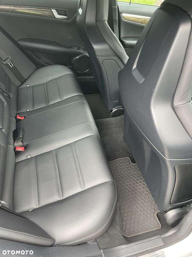 Mercedes-Benz Klasa C 63 AMG 7G-TRONIC - 8