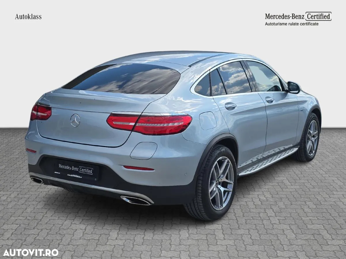 Mercedes-Benz GLC Coupe 350 e 4MATIC - 8