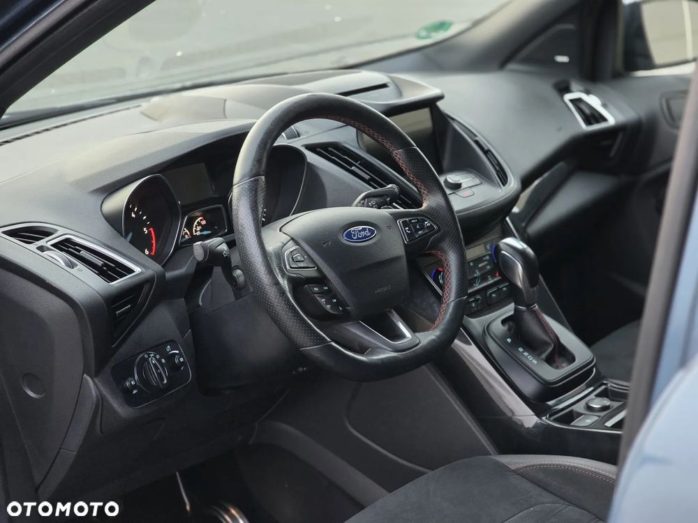 Ford Kuga 2.0 TDCi 4x4 ST-Line - 15