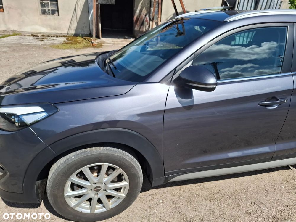 Hyundai Tucson 2.0 CRDI 4WD Automatik Style - 4