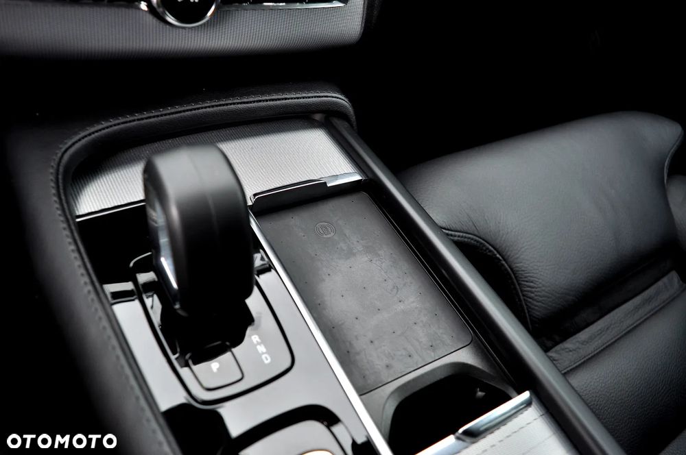 Volvo XC 90 B5 D AWD Geartronic RDesign - 33