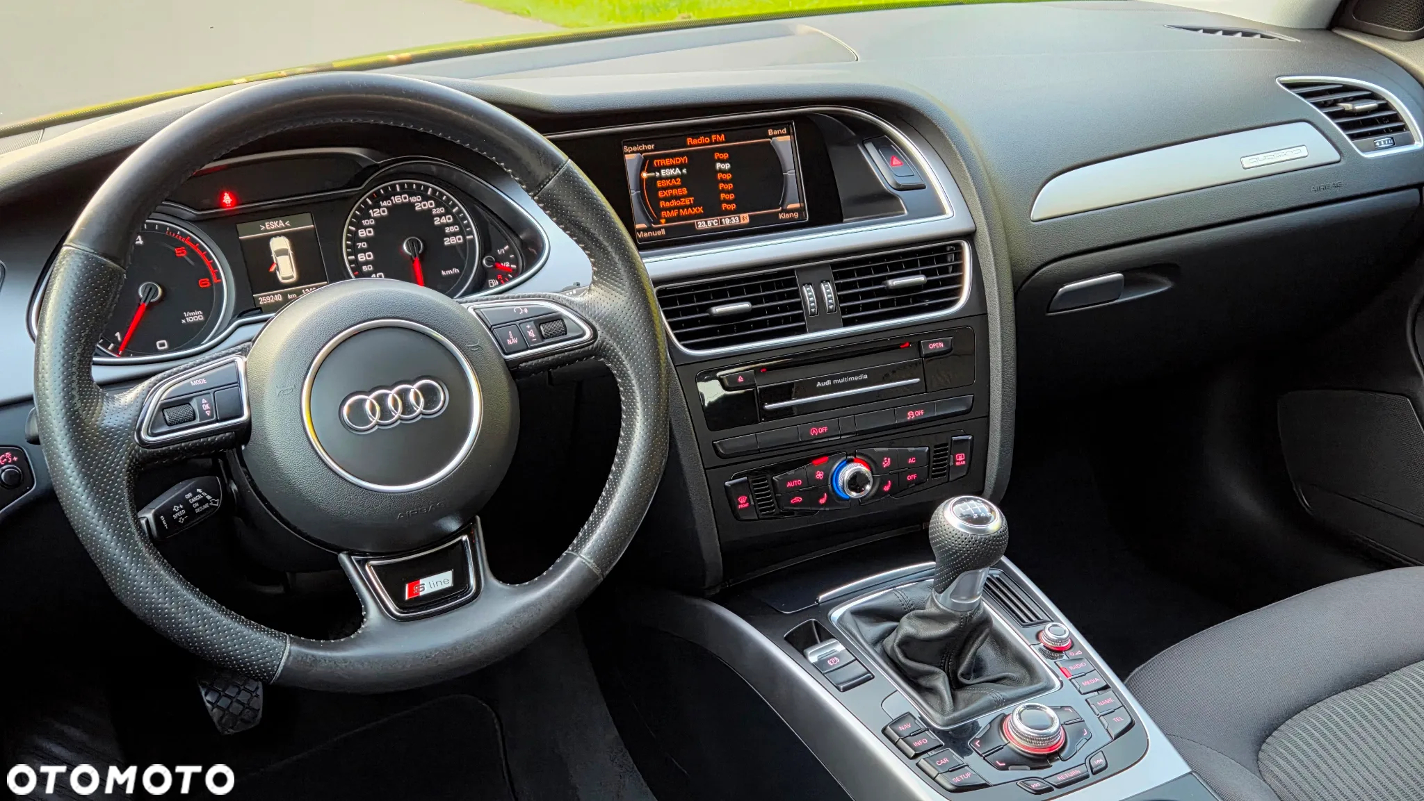 Audi A4 Avant 2.0 TDI quattro - 31