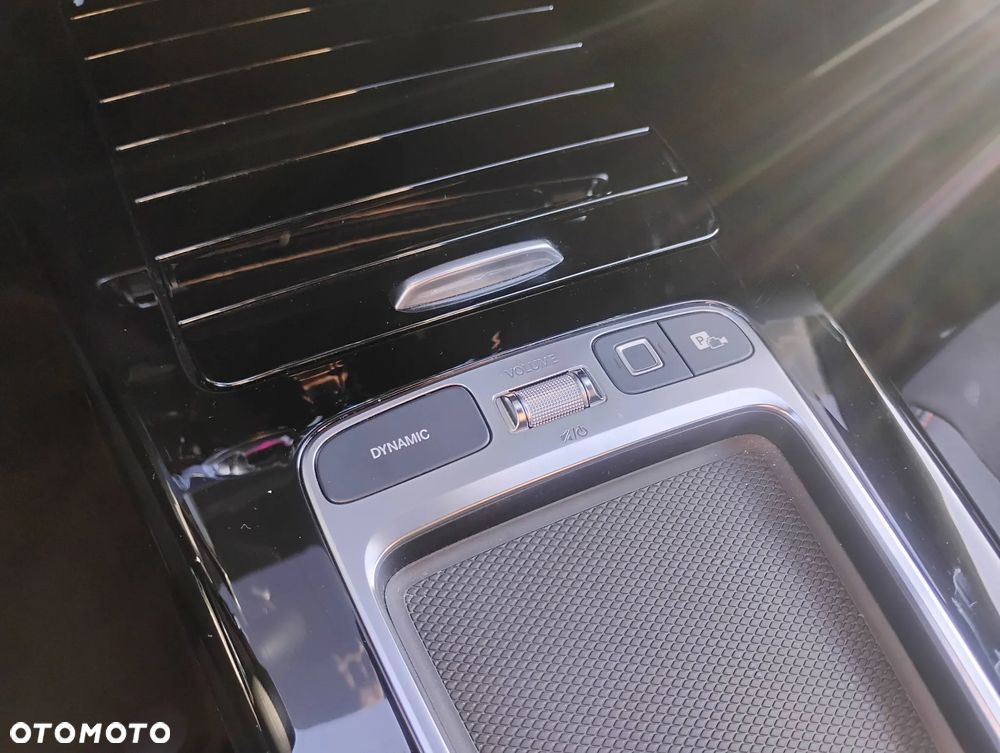 Mercedes-Benz CLA 200 AMG Line 7G-DCT - 21