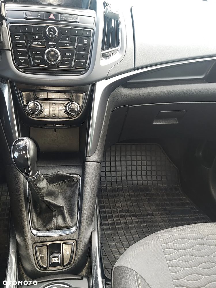 Opel Zafira - 15