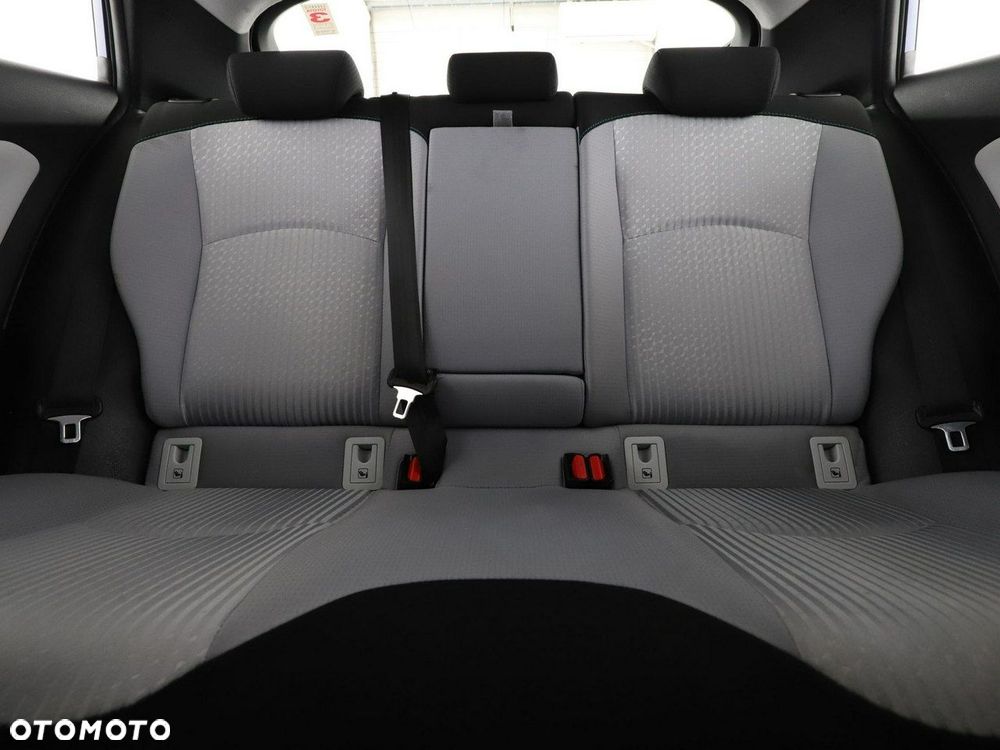 Toyota Prius 1.8 Hybrid Premium - 18