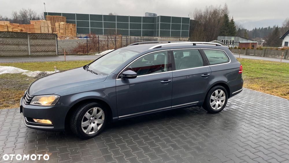 Volkswagen Passat - 4