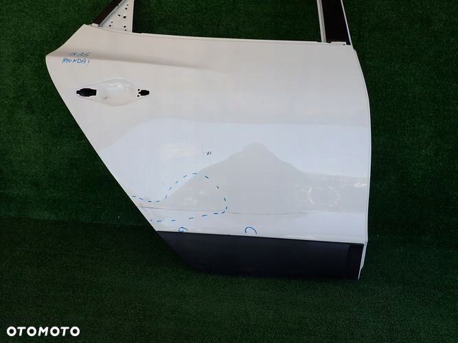 HYUNDAI IX35 drzwi prawe tylne tył pod listwę - 4