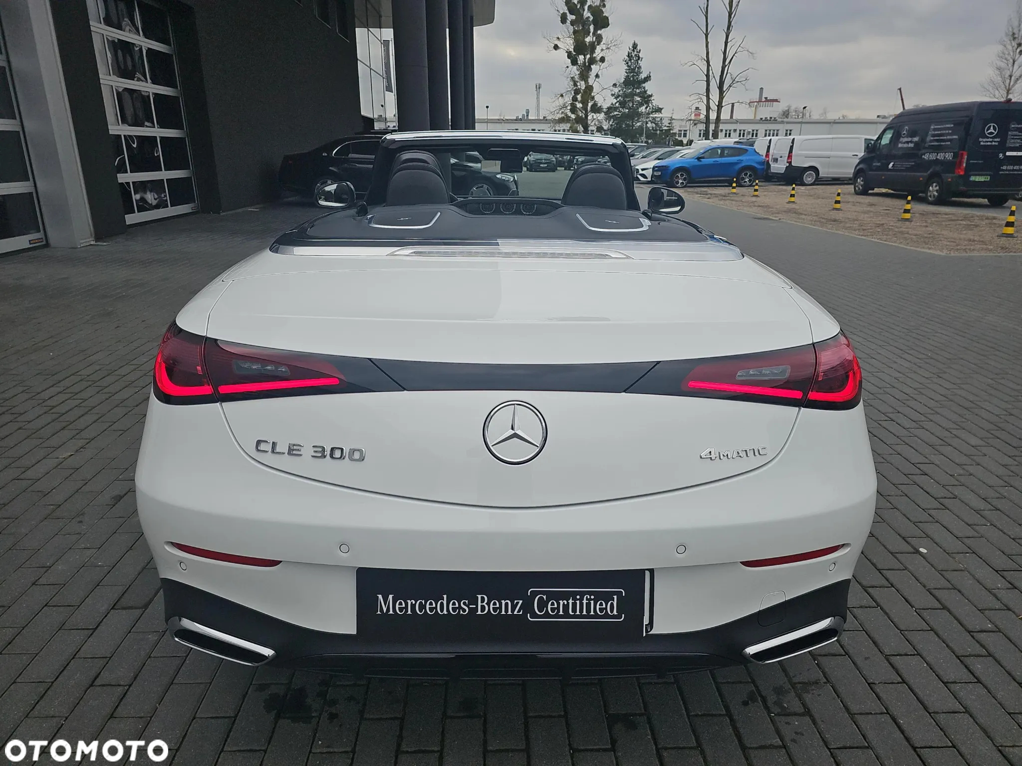 Mercedes-Benz CLE 300 4Matic Cabrio 9G-TRONIC - 17