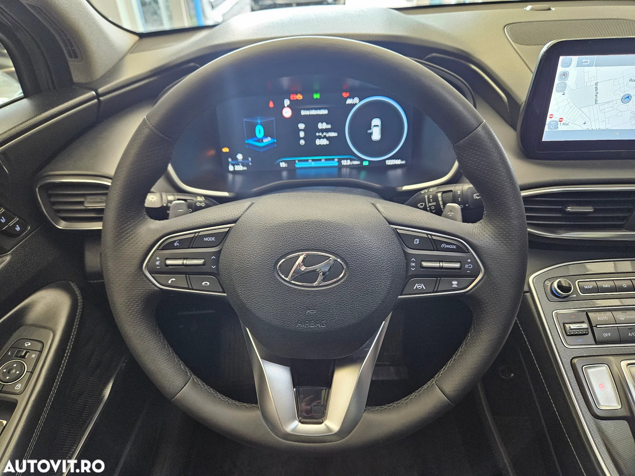 Hyundai Santa Fe 2.2 CRDi 202 CP 4WD 8DCT Luxury - 11