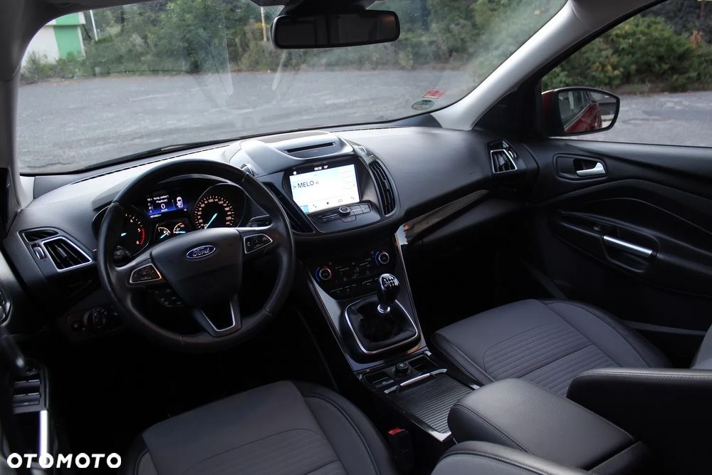Ford Kuga 2.0 TDCi 2x4 Titanium - 13
