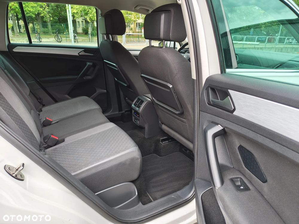 Volkswagen Tiguan 2.0 TDI SCR DSG Elegance - 22
