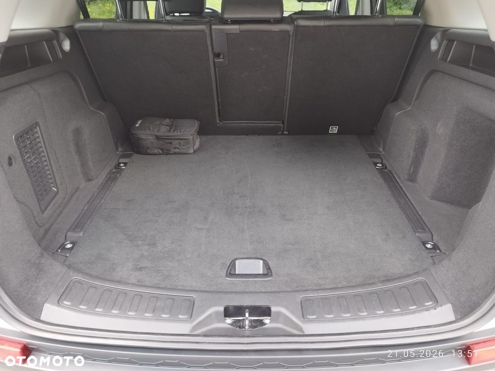 Land Rover Discovery Sport 2.0 Si4 HSE Luxury - 12