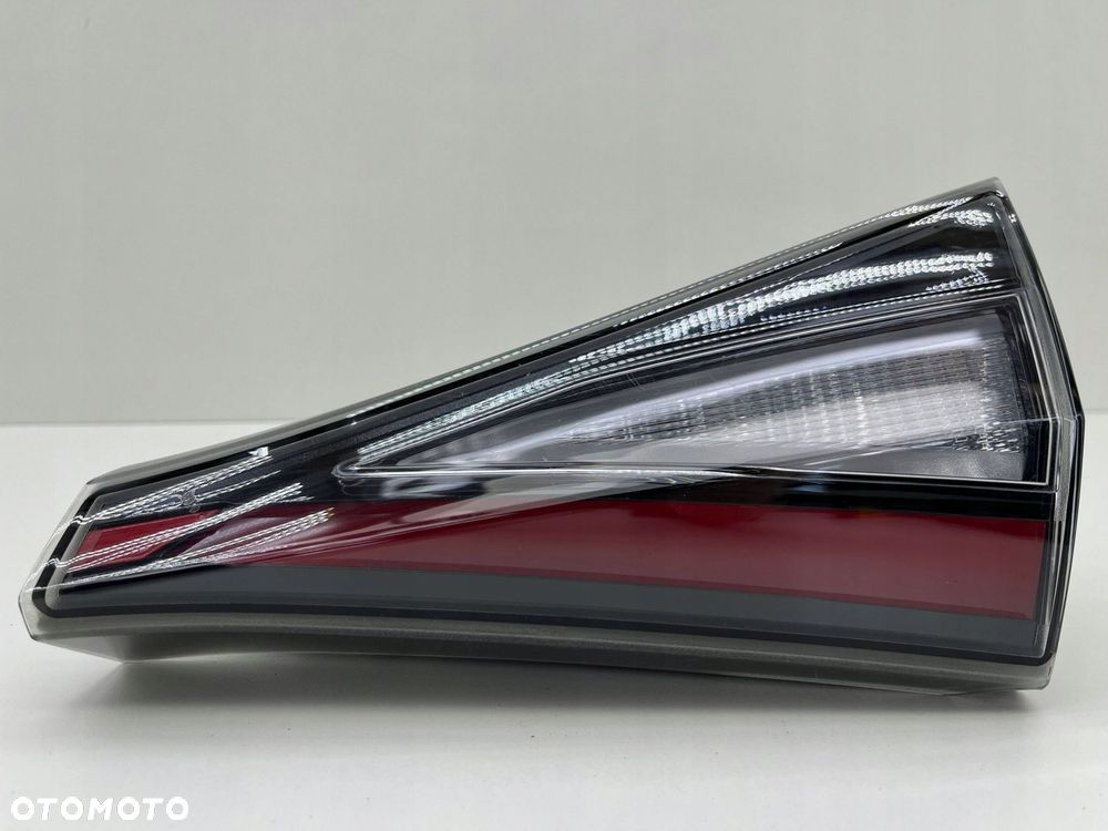 HYUNDAI I20 III N-LINE LAMPA LEWA TYŁ W KLAPĘ LED 92404-C0000