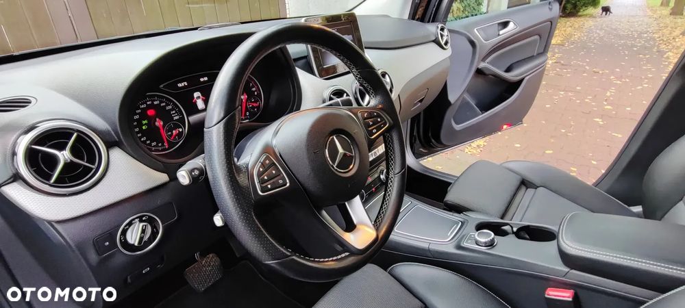 Mercedes-Benz Klasa B 200 7G-DCT Style - 19