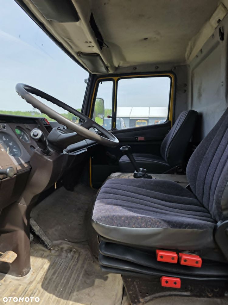 Mercedes-Benz 814 - 4
