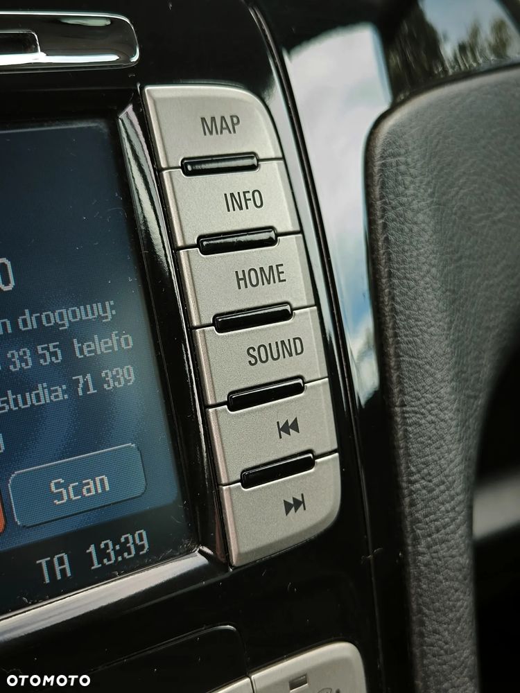 Ford Galaxy 2.0 TDCi Titanium - 22