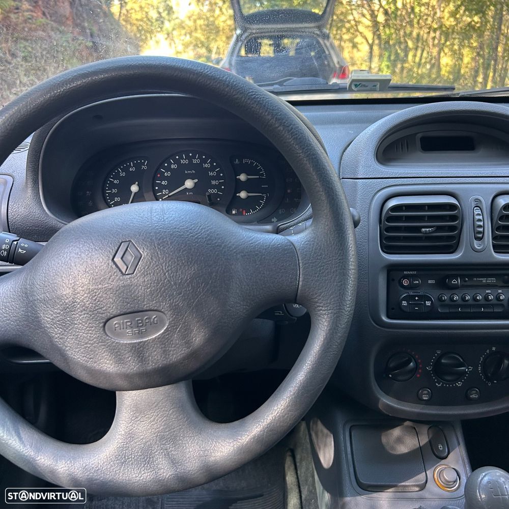 Renault Clio 1.2 - 6