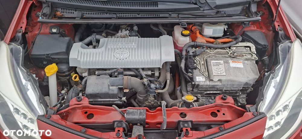 Toyota Yaris Hybrid 100 Dynamic - 20
