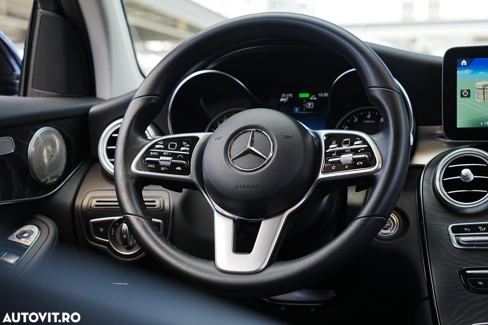 Mercedes-Benz GLC 200 4MATIC MHEV - 9
