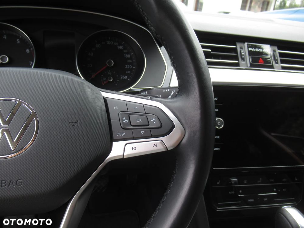 Volkswagen Passat 2.0 TSI Business DSG - 15