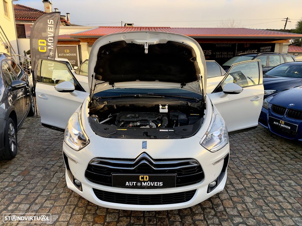 Citroën DS5 e-HDi 115 EGS6 SoChic - 30