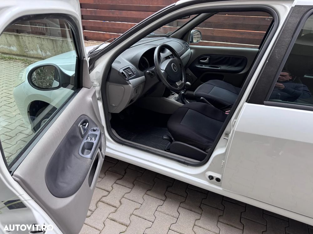 Renault Symbol 1.4 16V Best - 12