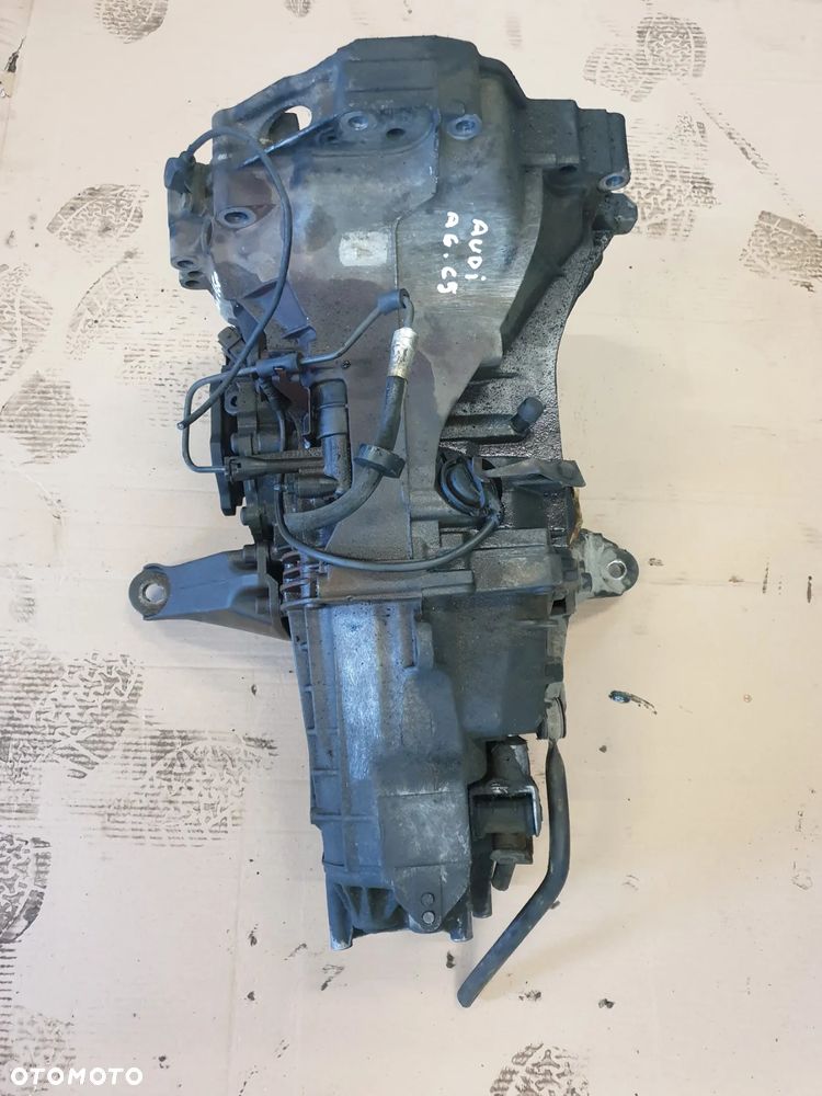 SKRZYNIA BIEGÓW AUDI A6 C5 2,4 DWK - 2