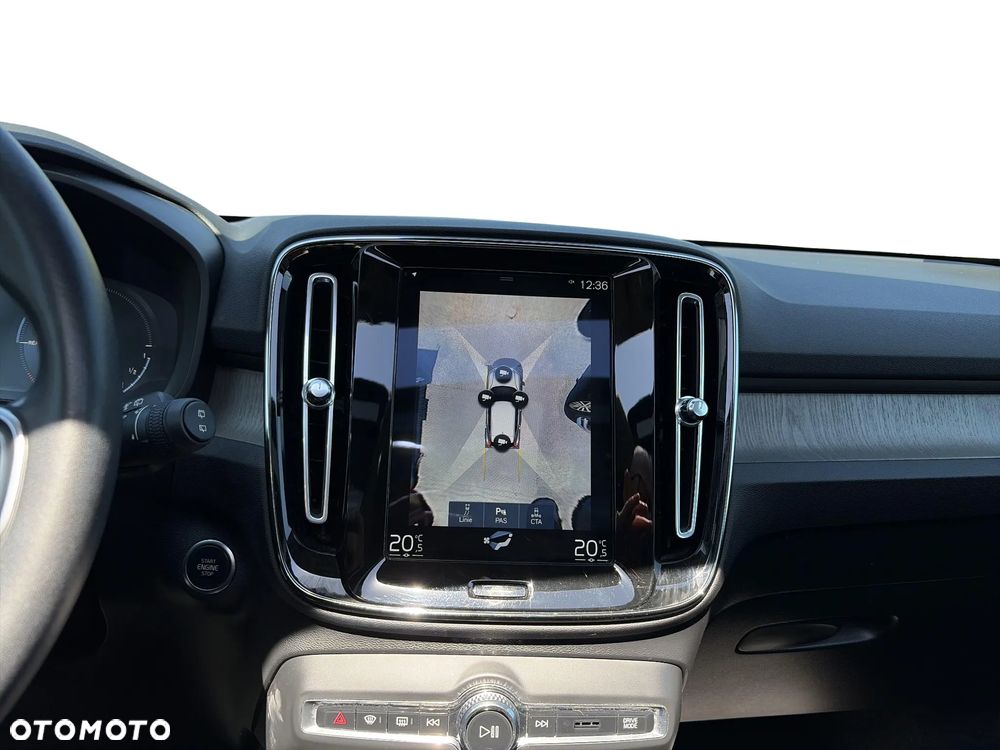 Volvo XC 40 - 35