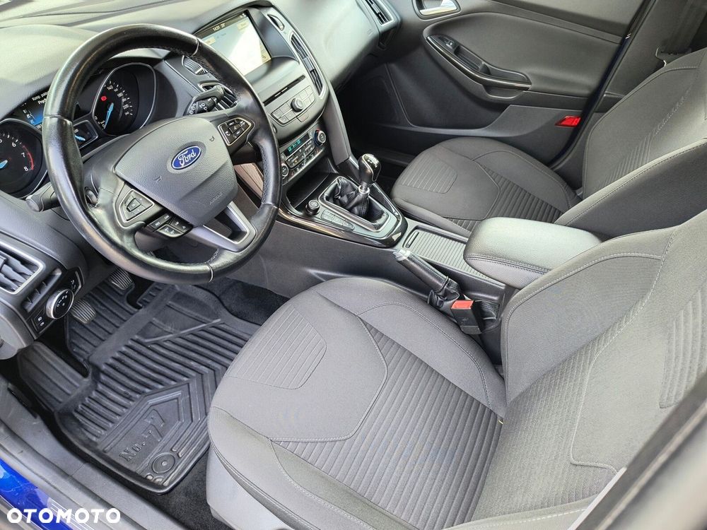 Ford Focus - 11