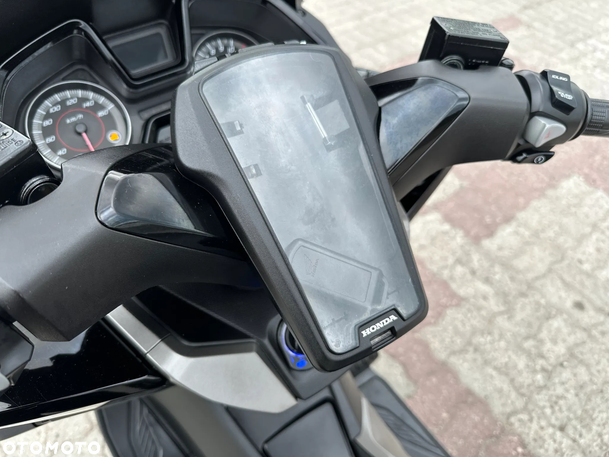 Honda NSS - 12
