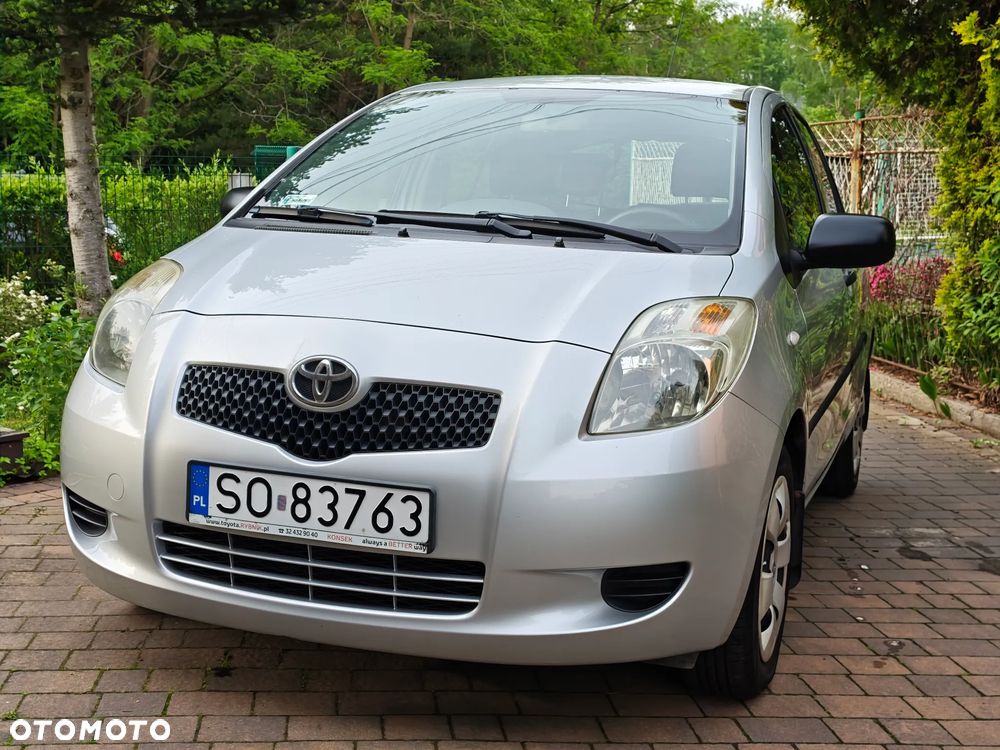 Toyota Yaris 1.0 Luna A/C - 3
