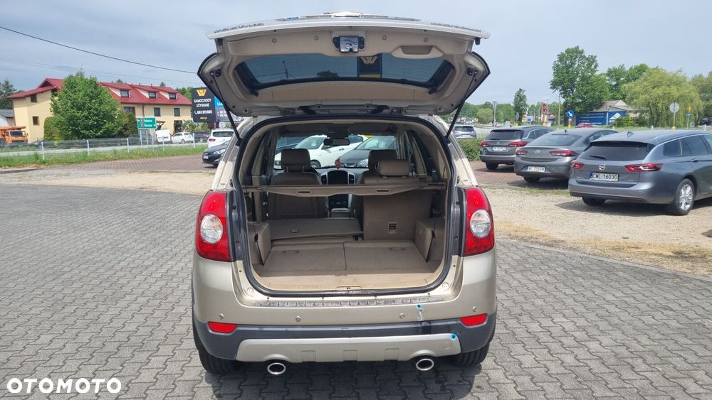 Chevrolet Captiva - 23
