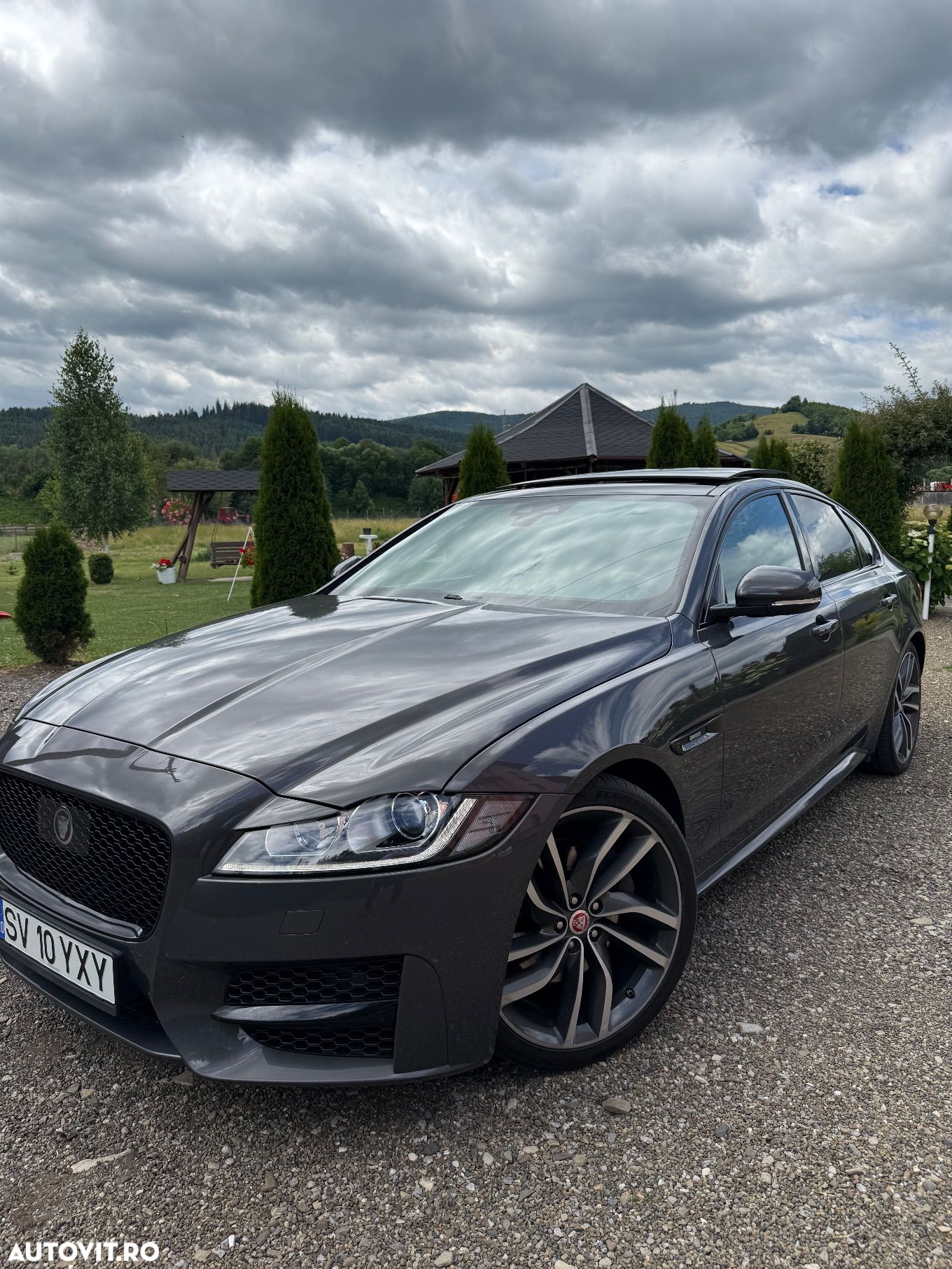 Jaguar XF 20d RWD R-Sport - 1