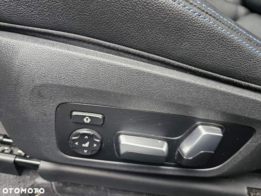 BMW Seria 3 320d M Sport sport - 23