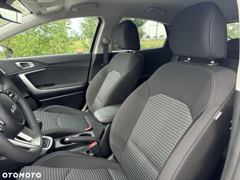 Kia XCeed 1.5 T-GDI M - 11