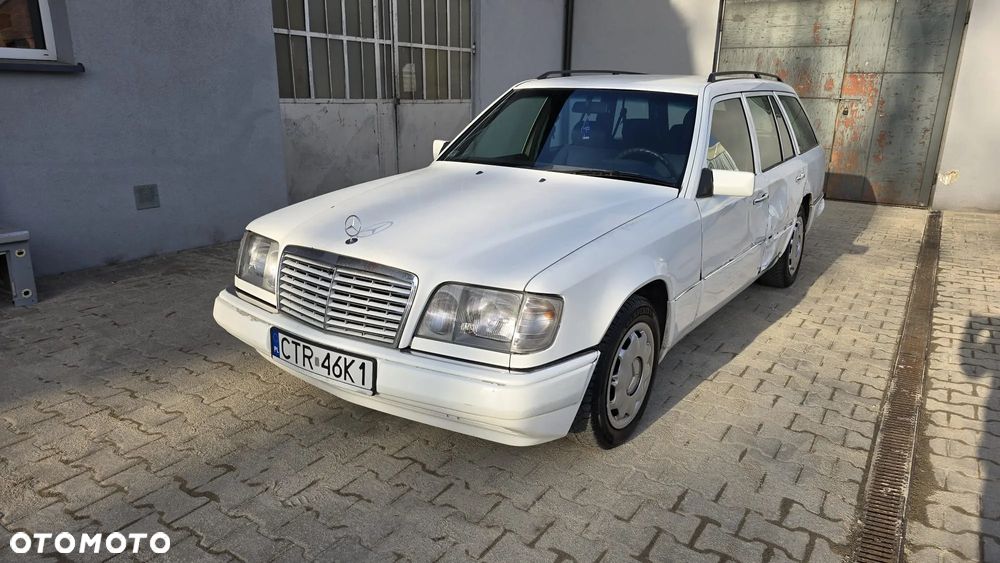Mercedes-Benz W124 (1984-1993) - 26