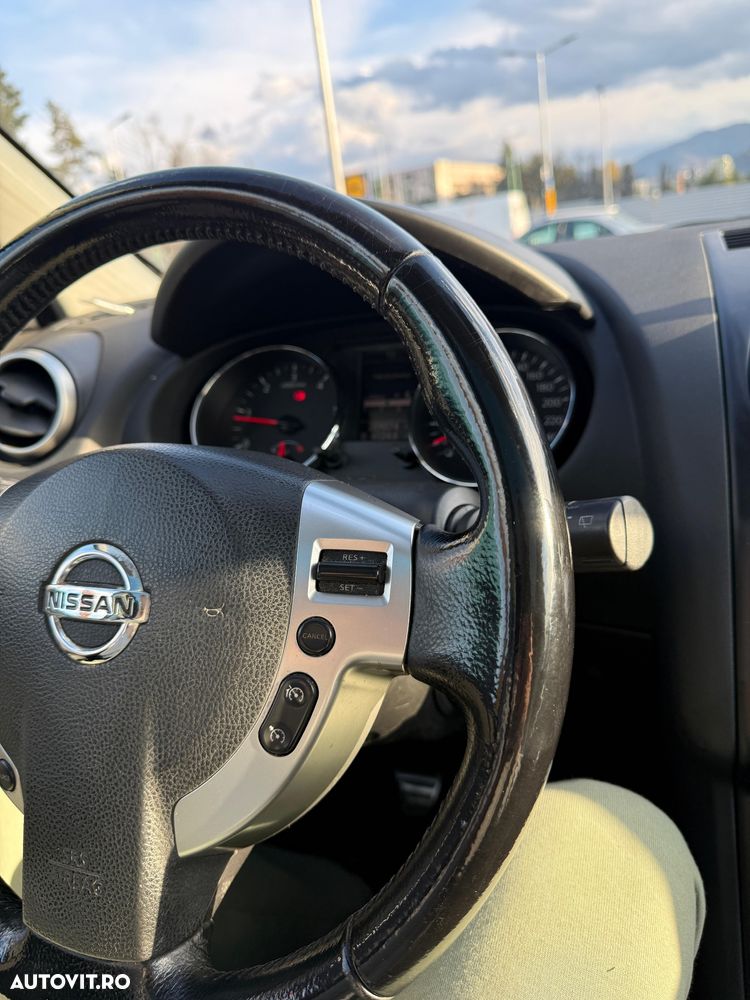 Nissan Qashqai - 30