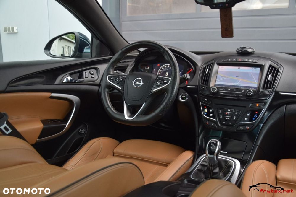 Opel Insignia - 29