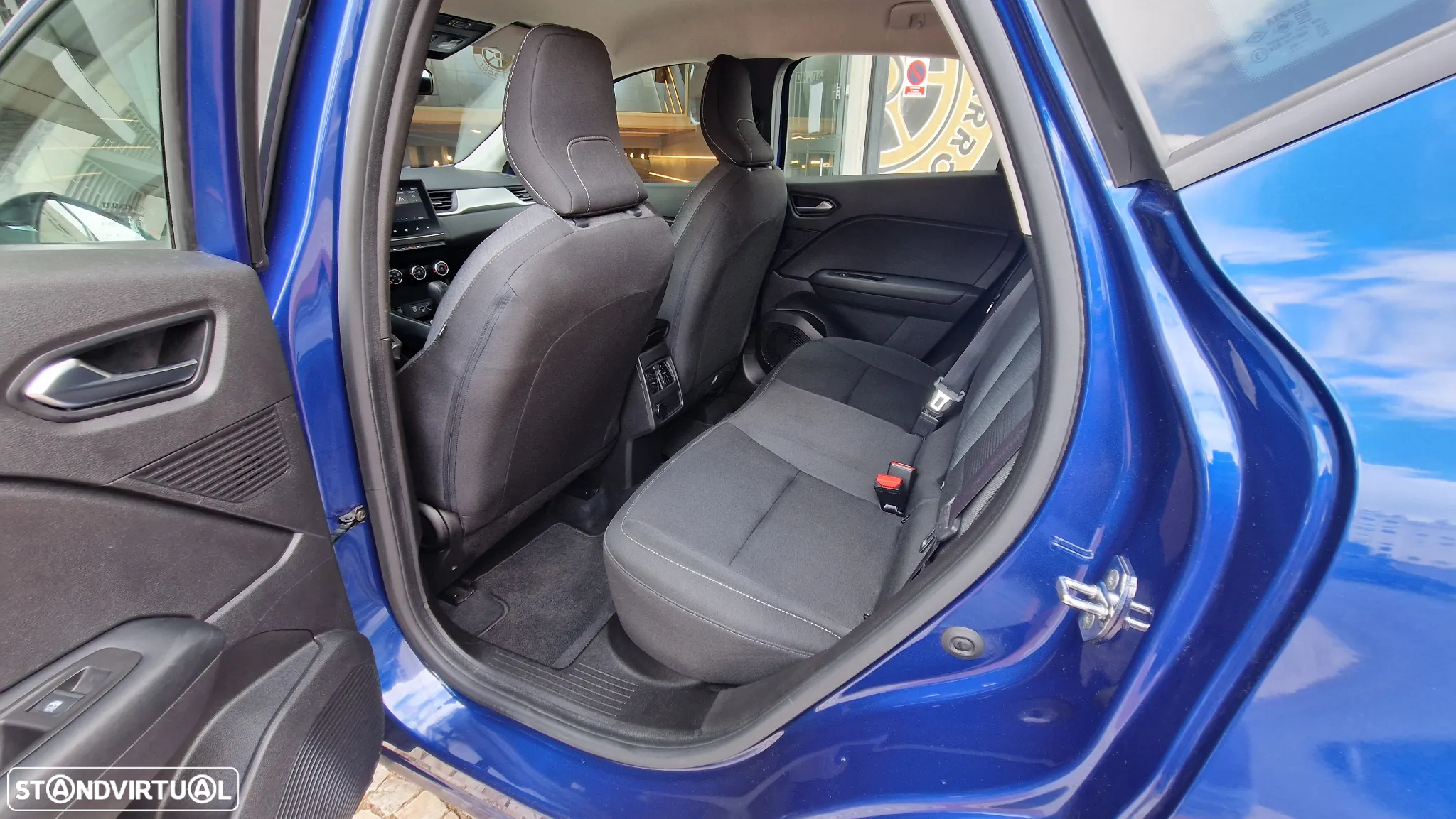 Renault Captur 1.5 dCi Exclusive EDC - 10