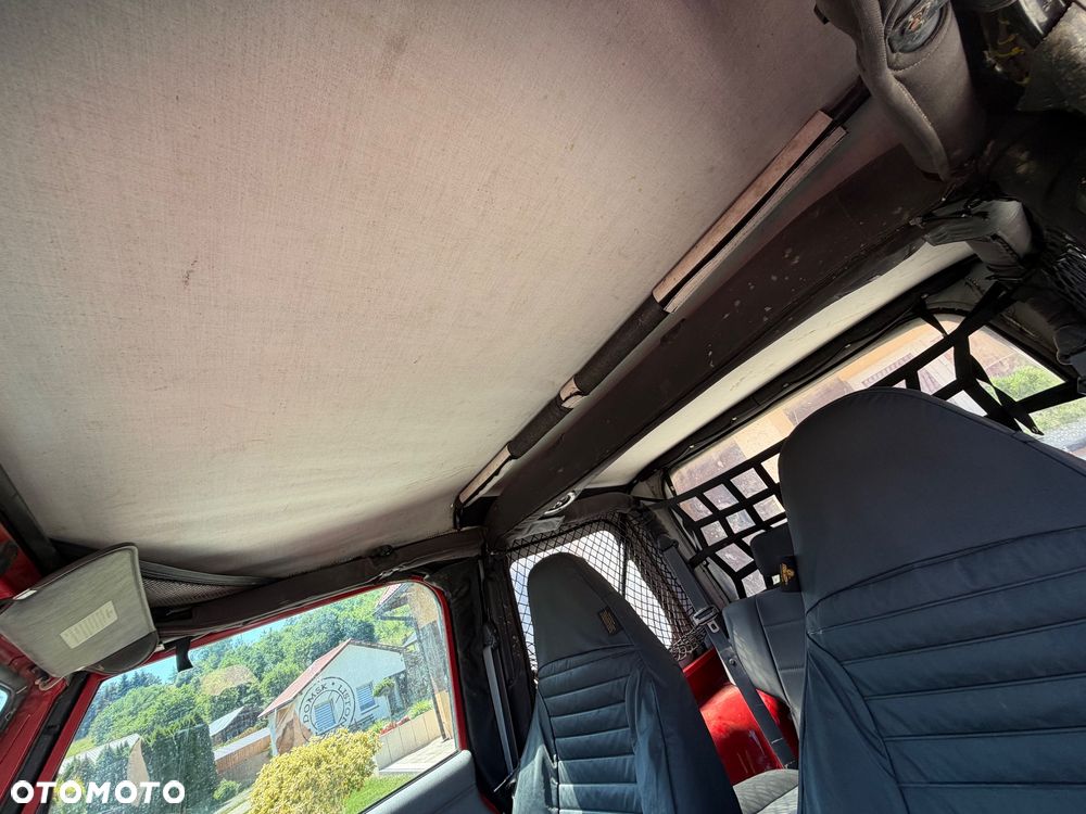 Jeep Wrangler 2.5 Sport - 24