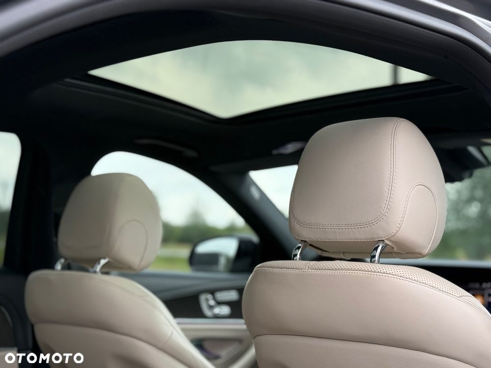 Mercedes-Benz Klasa E AMG 63 S 4Matic AMG Speedshift 9G-MCT Edition 1 - 12